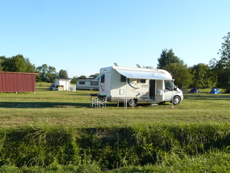 Aire camping-car  Lespielle (64350) - Photo 8